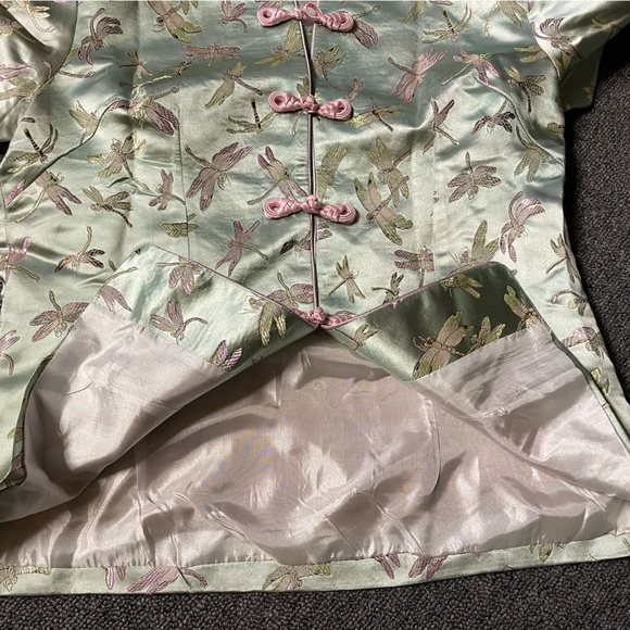 Embroidered Women's Asian Top - Picture 10 of 14